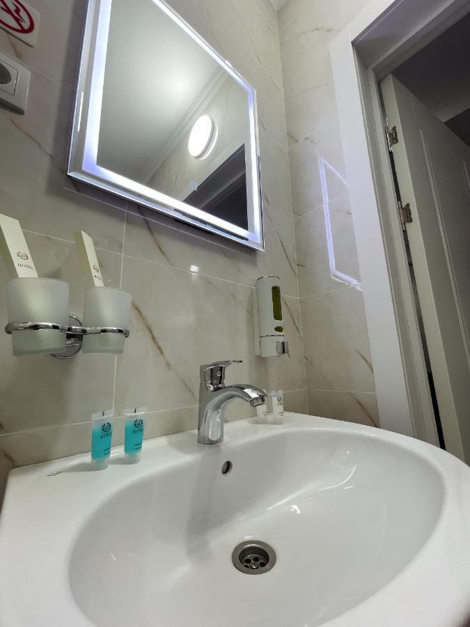 Hotel Nova Bishkek Ngoại thất bức ảnh