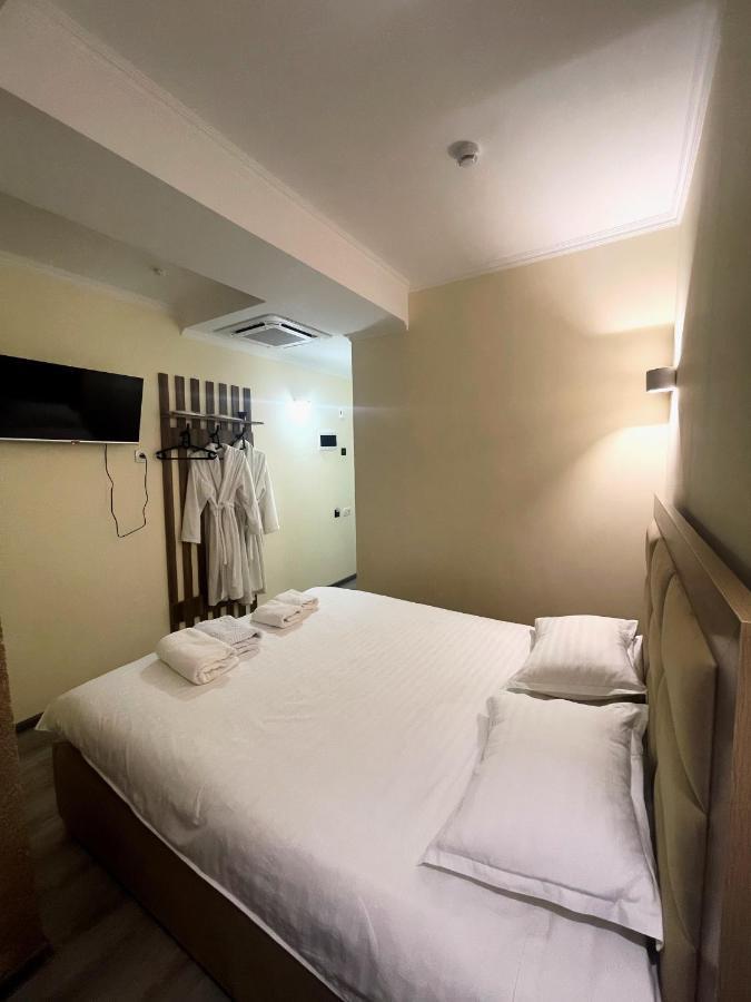 Hotel Nova Bishkek Ngoại thất bức ảnh